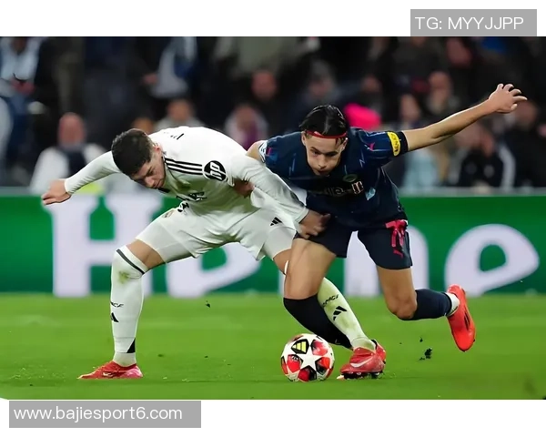 恩德里克正式加盟里昂视频曝光亲临更衣室接受体检仪式